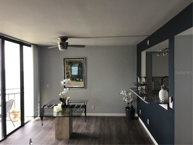 Building Photo - 5505 La Puerta Del Sol Blvd S