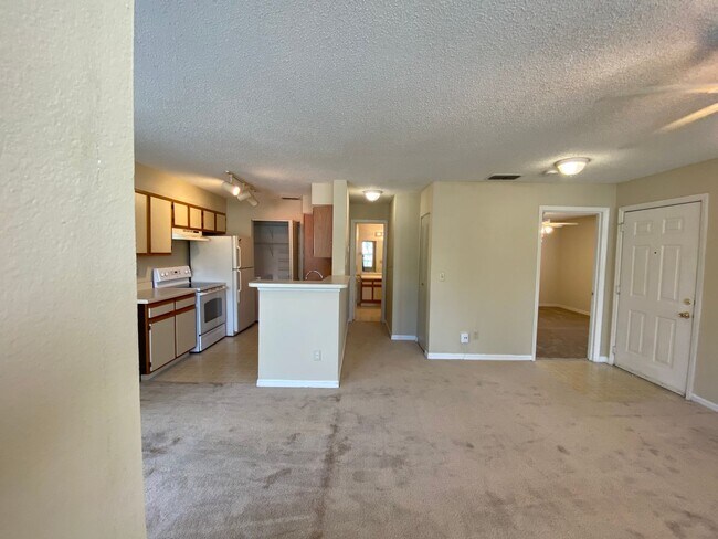 Foto del edificio - Ground floor unit in Tradewinds