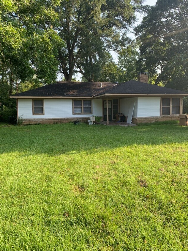 389 Lynwood Dr, Montgomery, AL 36105 House Rental in Montgomery, AL