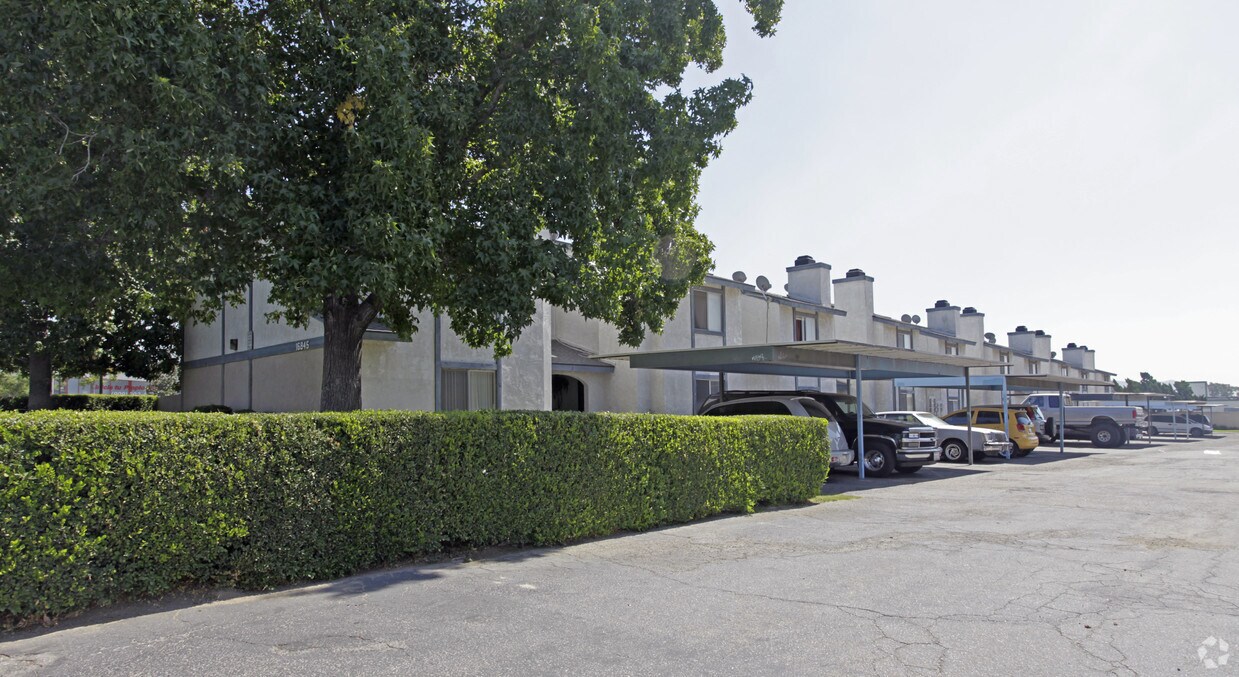 Foto principal - 16845 San Bernardino Ave