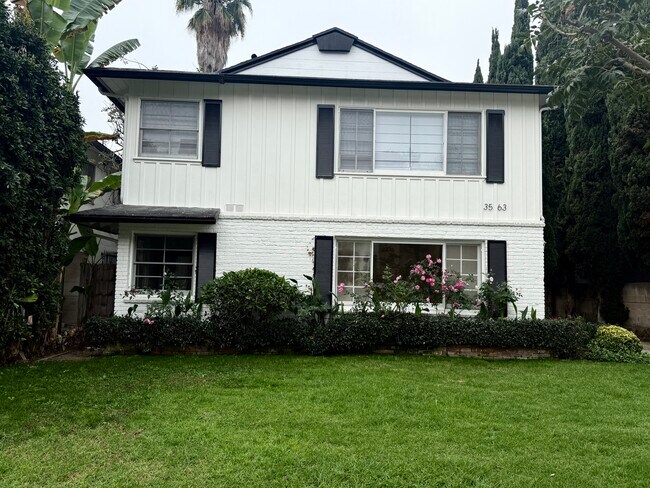Building Photo - 3563 1/2 Keystone Ave