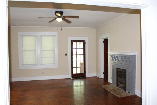 Foto del edificio - 420 N Green St