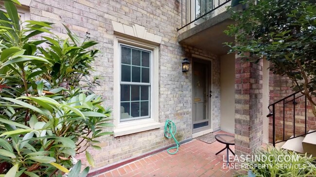 Foto del edificio - 1602 Beekman Pl NW