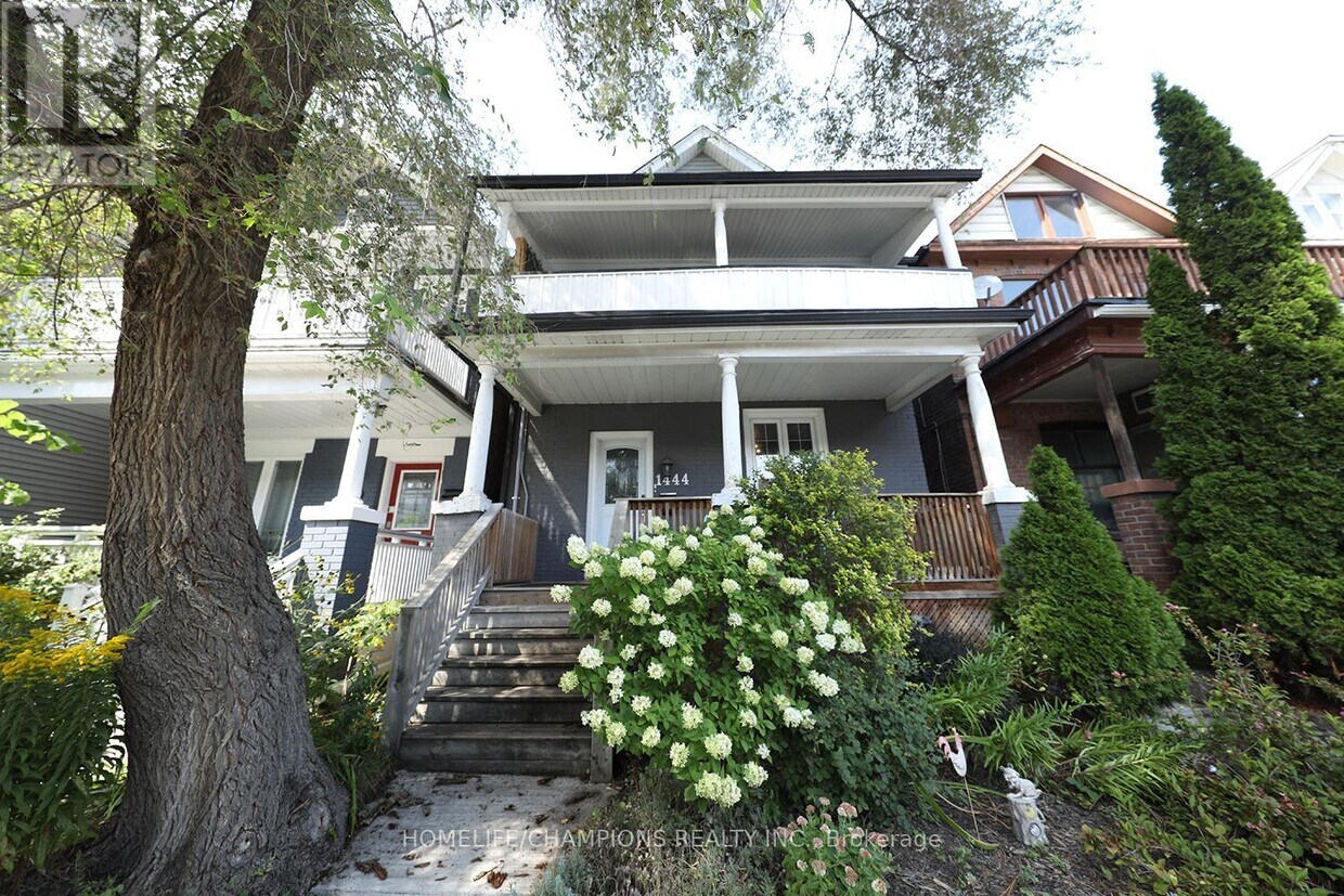 Photo du bâtiment - 1444 Dundas St E