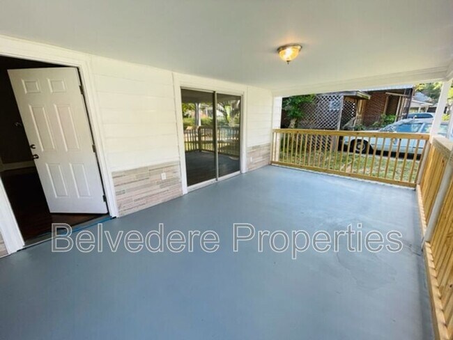 Photo - 211 W 7th Ave House