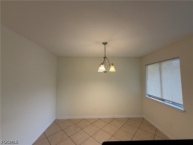 Building Photo - 2885 Winkler Ave