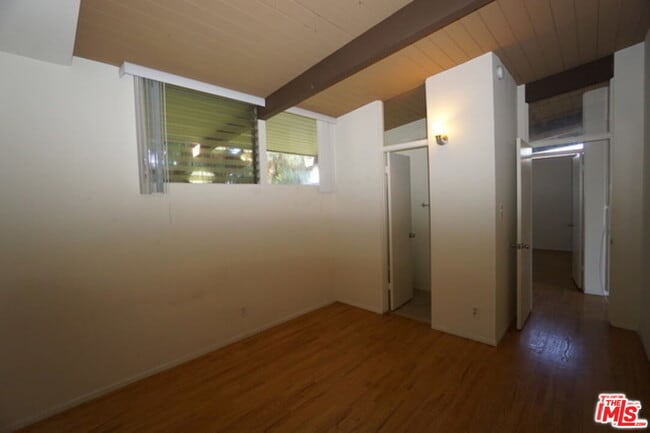 Foto del edificio - 11131 Rose Ave