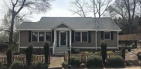 Primary Photo - 1360 Cambridge Ave