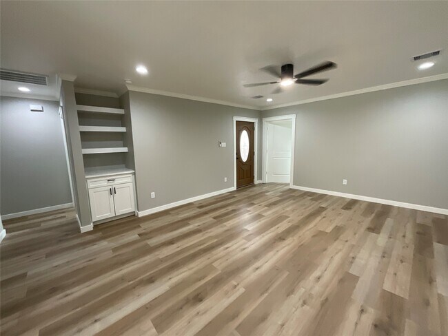 Foto del edificio - 7735 Meadville St