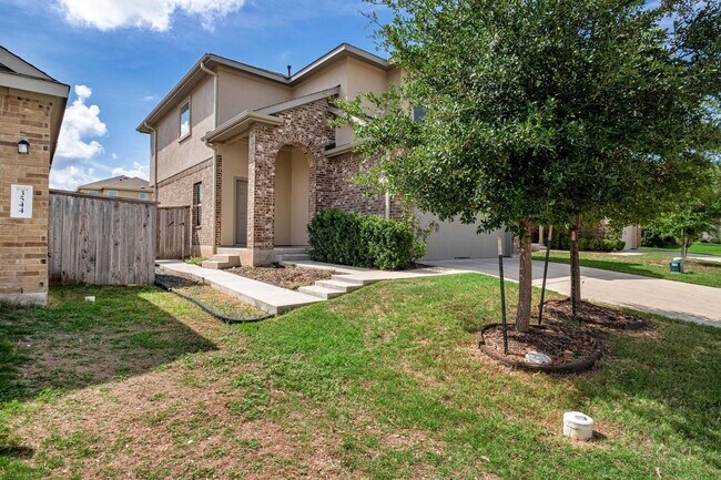 Building Photo - Terrific 3 Bedroom, 2.5 Bath Home w/ Solar...