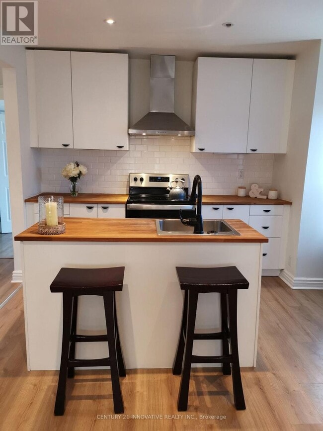 Building Photo - 68 Duncan St