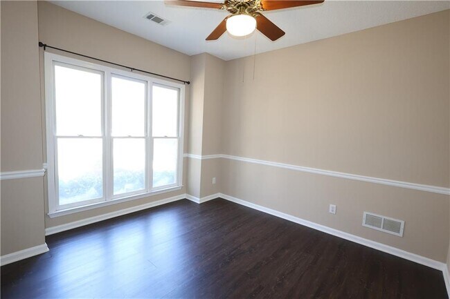 Foto del edificio - 6395 Seymour Ct NW