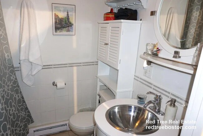 Foto del edificio - 702 Massachusetts Ave