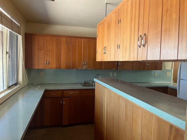 Building Photo - 24985 Oneonta Dr