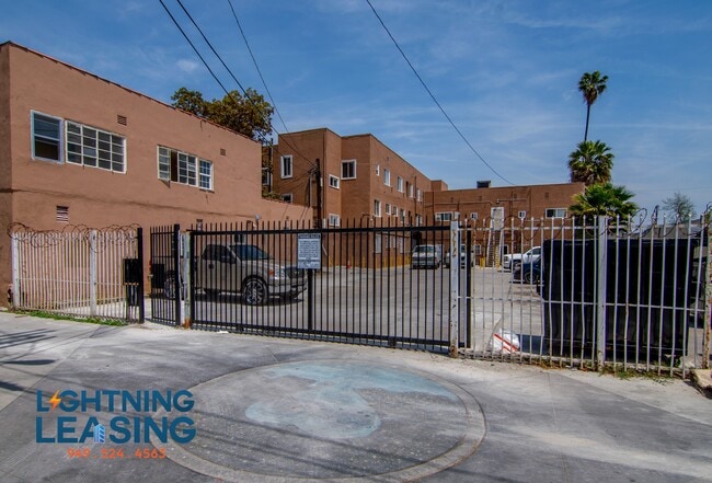 Building Photo - 5120 S Avalon Blvd