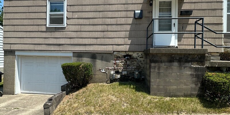 Primary Photo - 109 S 14th St