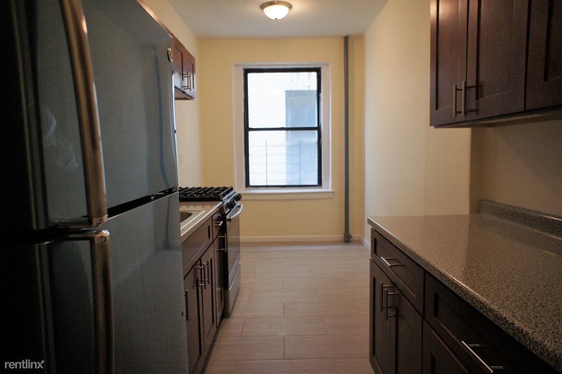 1 br, 1 bath - 2110 Bronx Park E - 1 br, 1 bath  - 2110 Bronx Park E