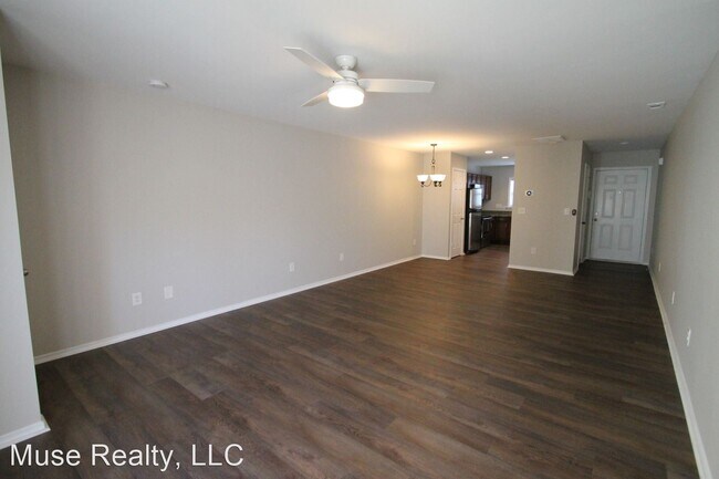 Foto del edificio - 2 br, 1.5 bath House - 664 Potter Place