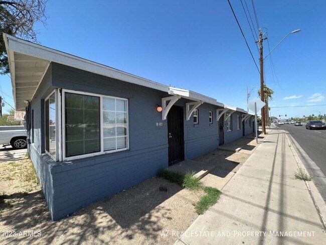 Foto del edificio - 1040 N 16th St