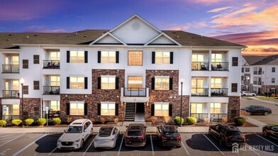 Building Photo - 718 Stiller Ln