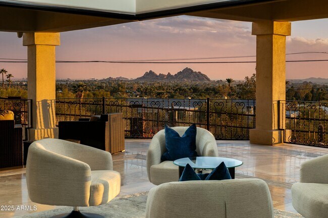Foto del edificio - 5427 E Wonderview Rd