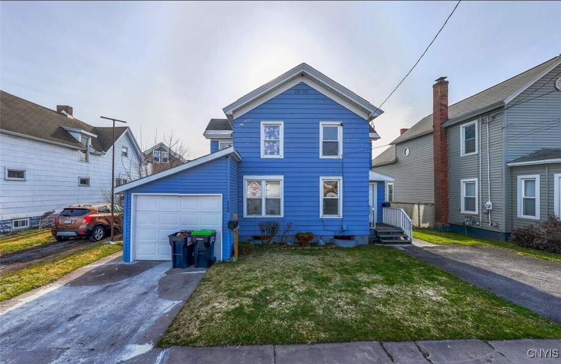 Primary Photo - 122 S Bellinger St