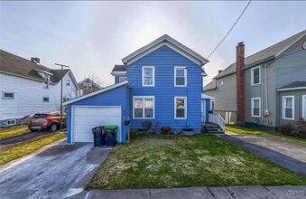 Building Photo - 122 S Bellinger St