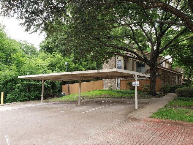 Foto del edificio - Available now!