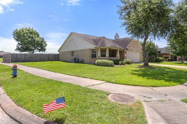 Foto del edificio - 2101 Ripple Bend Ln