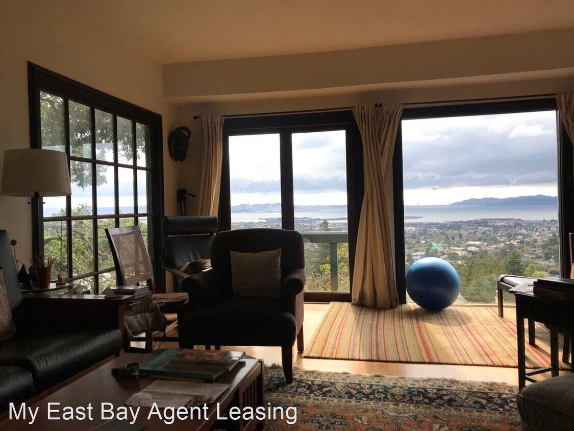 Foto principal - 5 br, 2.5 bath House - 798 Santa Barbara Road