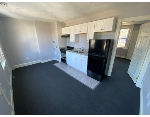 132 Pleasant St Unit 5 Woburn Ma Condo For Rent In Woburn Ma Apartments Com