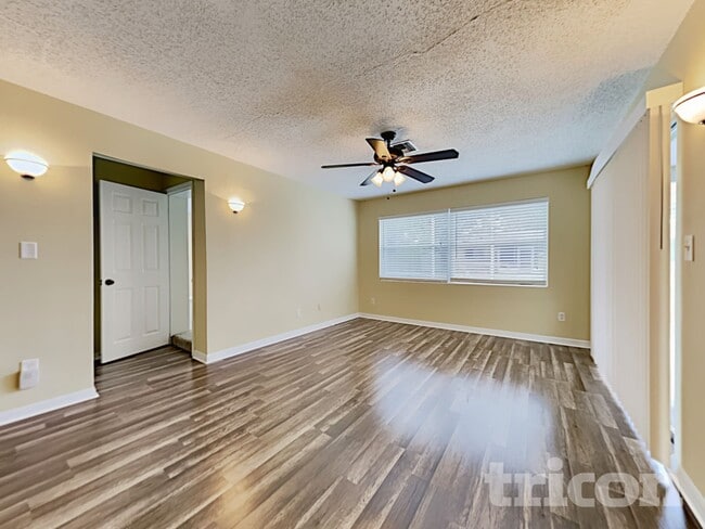 Building Photo - 1447 Fairmont St