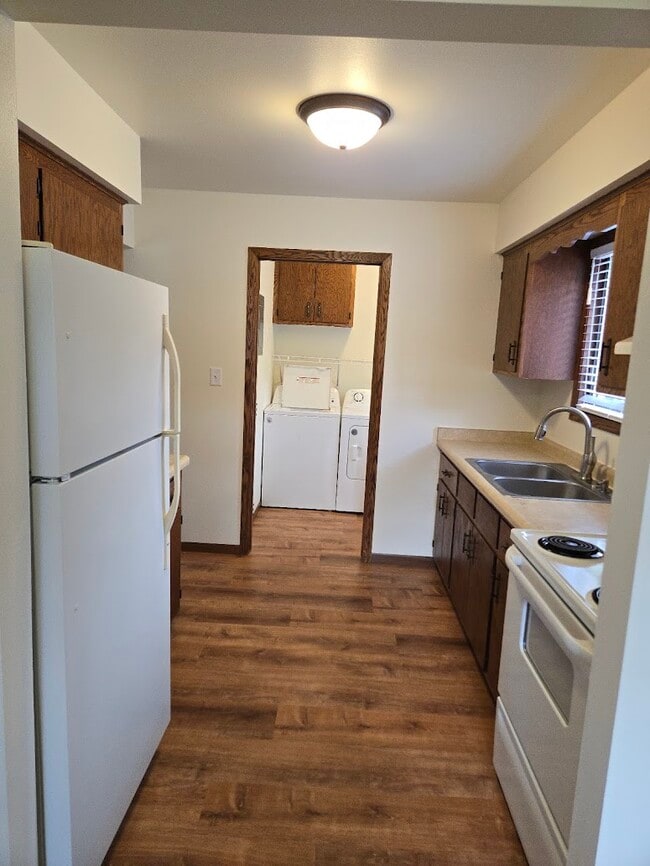 Kitchen vw from Dining - 141 Maple Ave S
