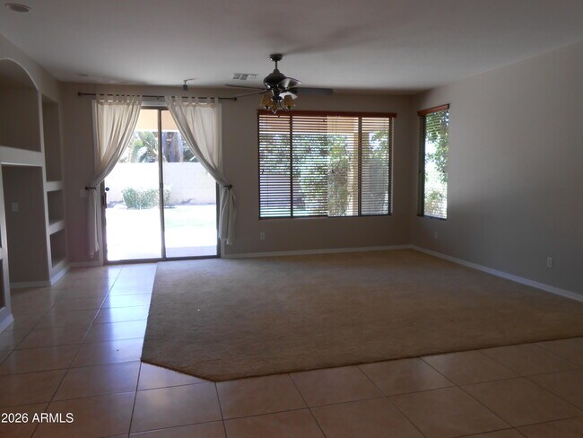 Foto del edificio - 3077 E Blue Ridge Pl