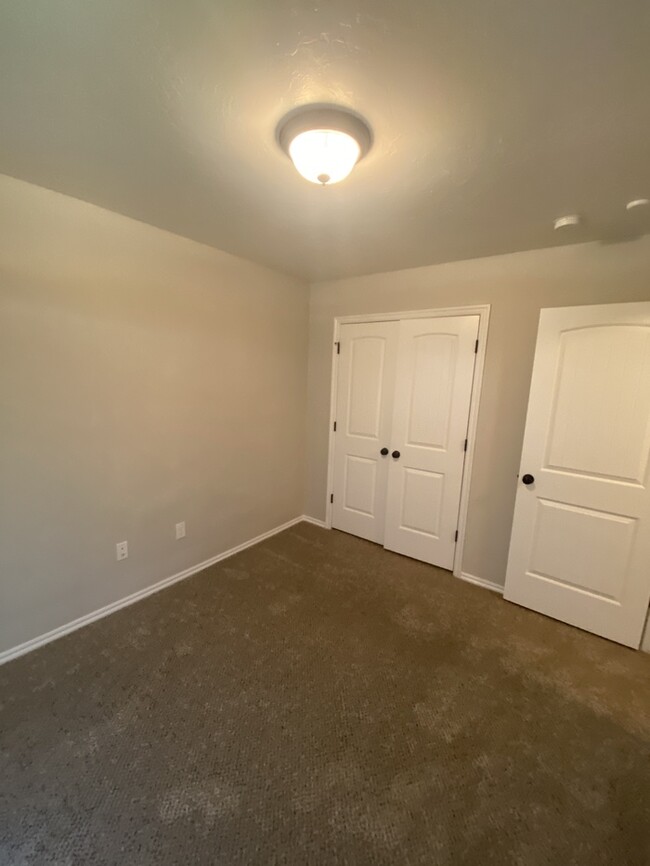 Building Photo - 612 Inverleith Cir
