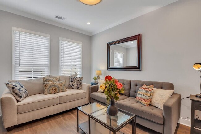 Foto del edificio - 306 W Gaston St