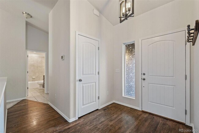 Foto del edificio - 2556 Hannah Ridge Dr