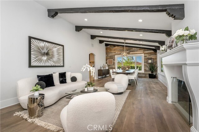Foto del edificio - 3677 Eddingham Ave