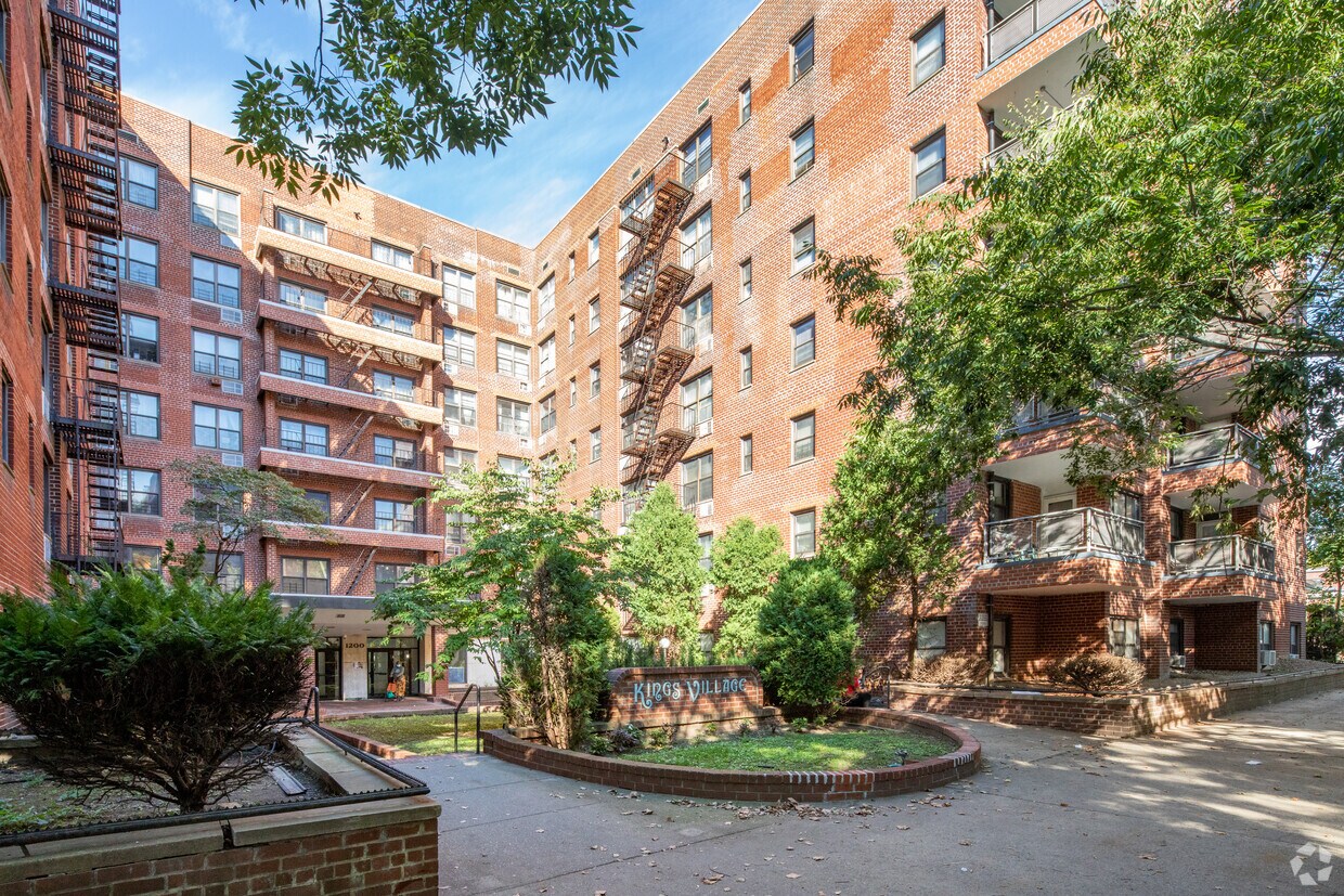 Kings Village Apartments in Brooklyn, NY