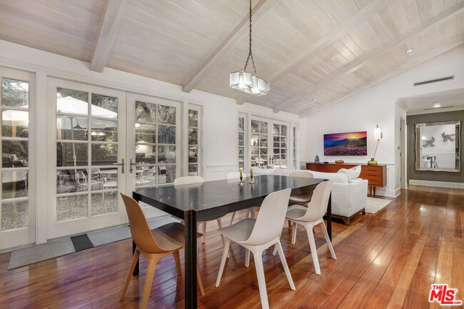 Building Photo - 163 Acari Dr