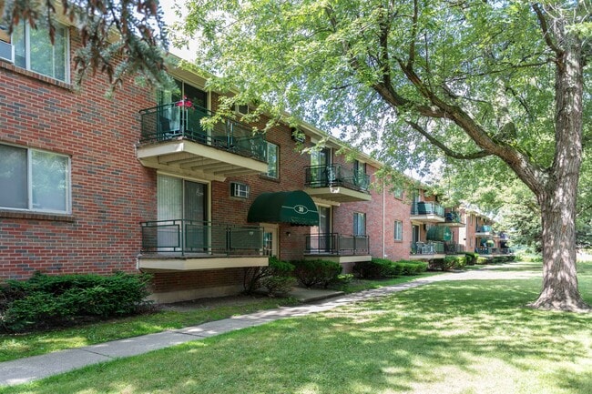 Garden Village Apartments - Garden Village