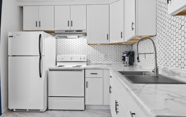 Building Photo - 1013 S 22nd St