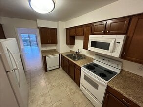 Building Photo - 5550 NW 61st St
