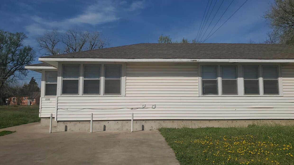 1226 N 13th St, Enid, OK 73701 House Rental in Enid, OK