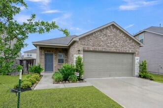Building Photo - 16435 Big Hickory Dr