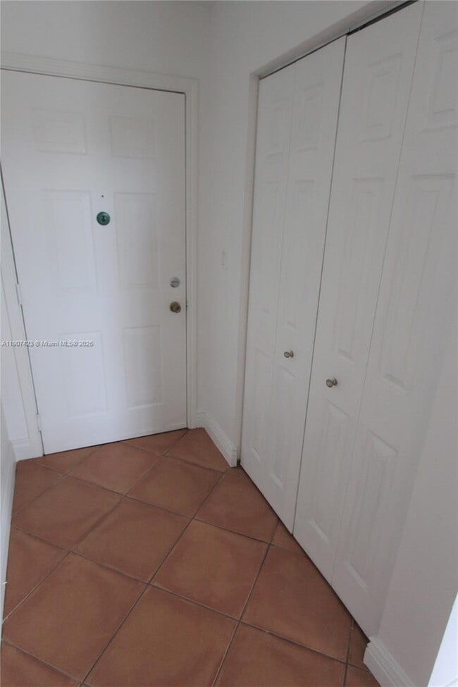 Foto del edificio - 2321 NW 33rd St