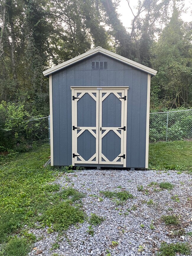 Storage Shed - 118 Harley Dr