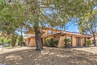 Building Photo - 1553 Dorothy Ave