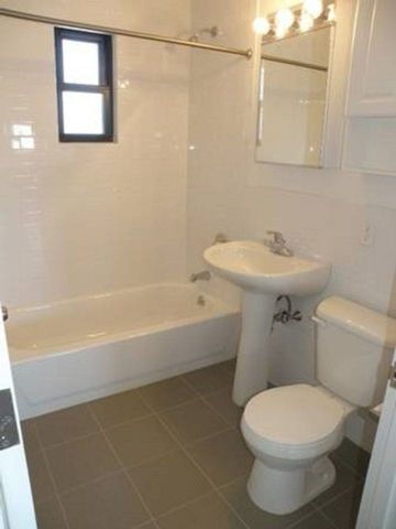 Foto del edificio - 31-21 31st St