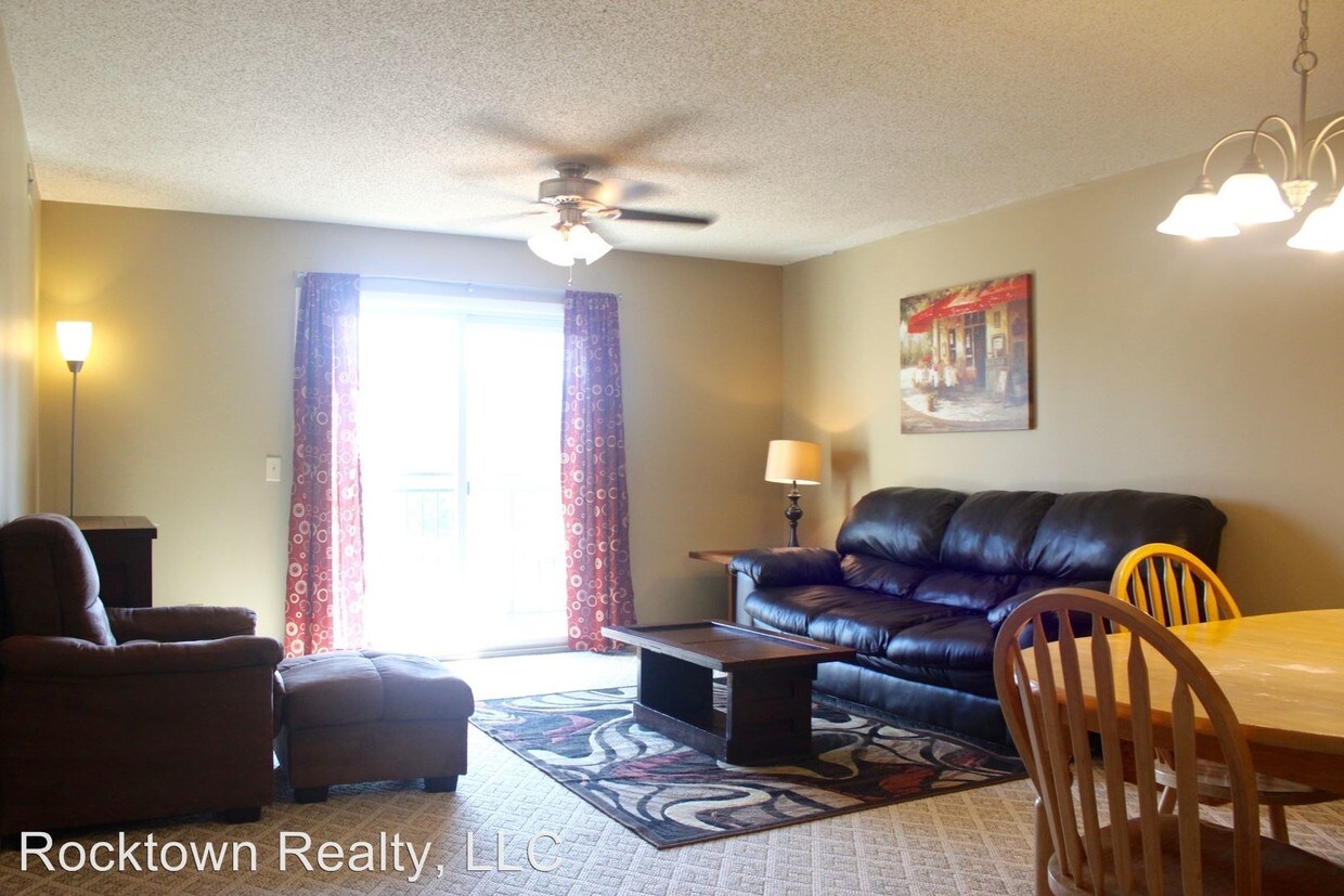 Foto principal - 1372 Hunters Rd